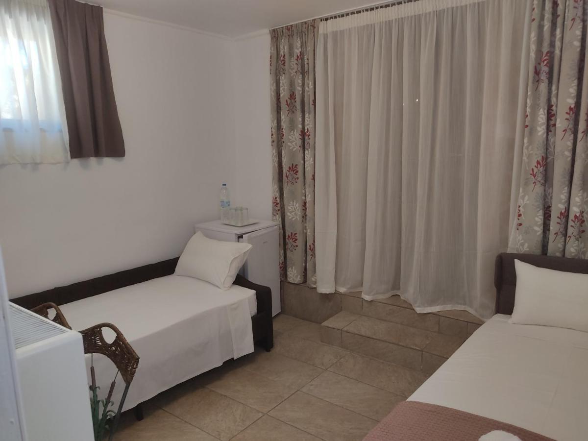 Hotel Xenonas Κithαiron Vília Exterior foto