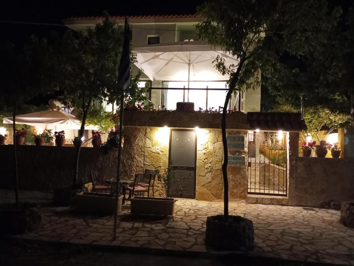 Hotel Xenonas Κithαiron Vília Exterior foto